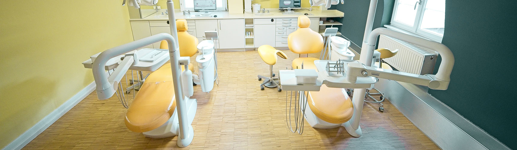 Behandlungszimmer in der Praxis für Kieferorthopädie in Weinheim